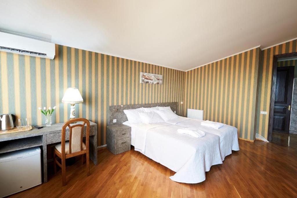 The Hilltop Skyline Hotel 트빌리시 외부 사진