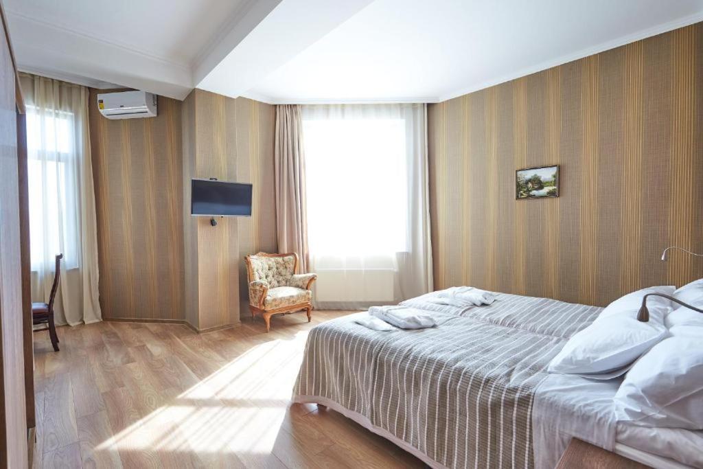 The Hilltop Skyline Hotel 트빌리시 외부 사진